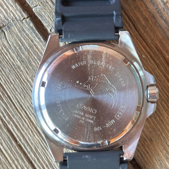 Casio Blue and Black Dive Watch - Picture 2 of 4